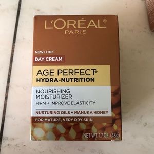 L’Oréal AgePerfect Nourishing Moisturizer DayCream
